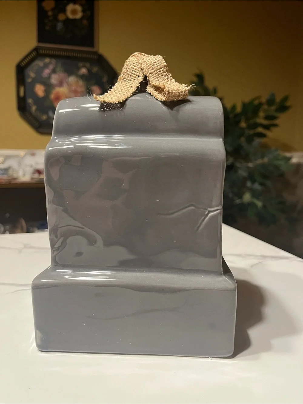 RAE DUNN Nine Lives Festive Ceramic Birdhouse
